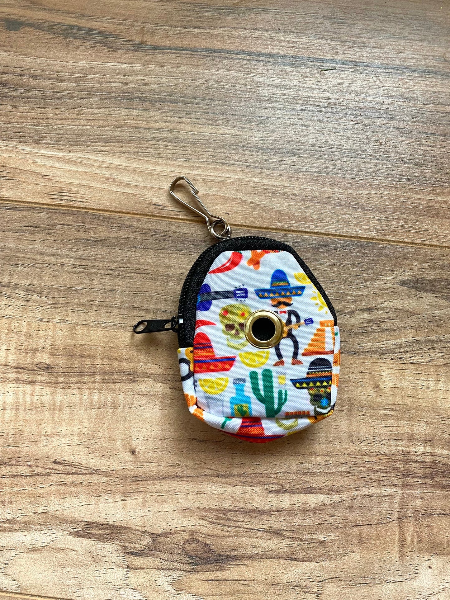 Fiesta Poop bag holder