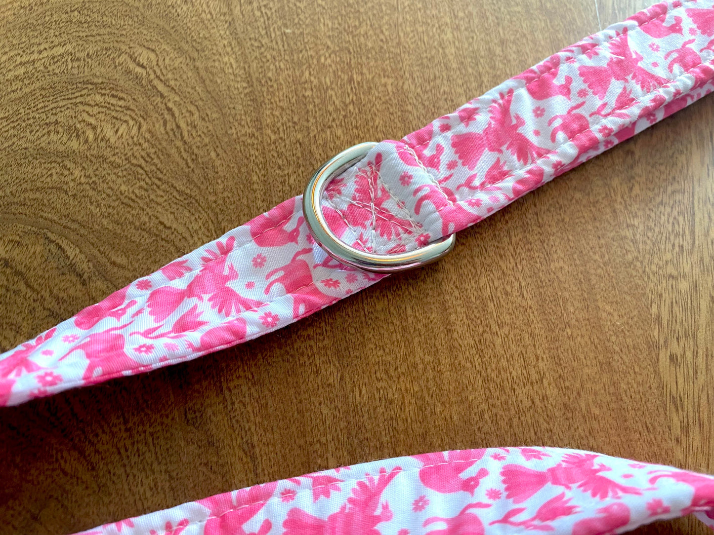 Pink otomi leash