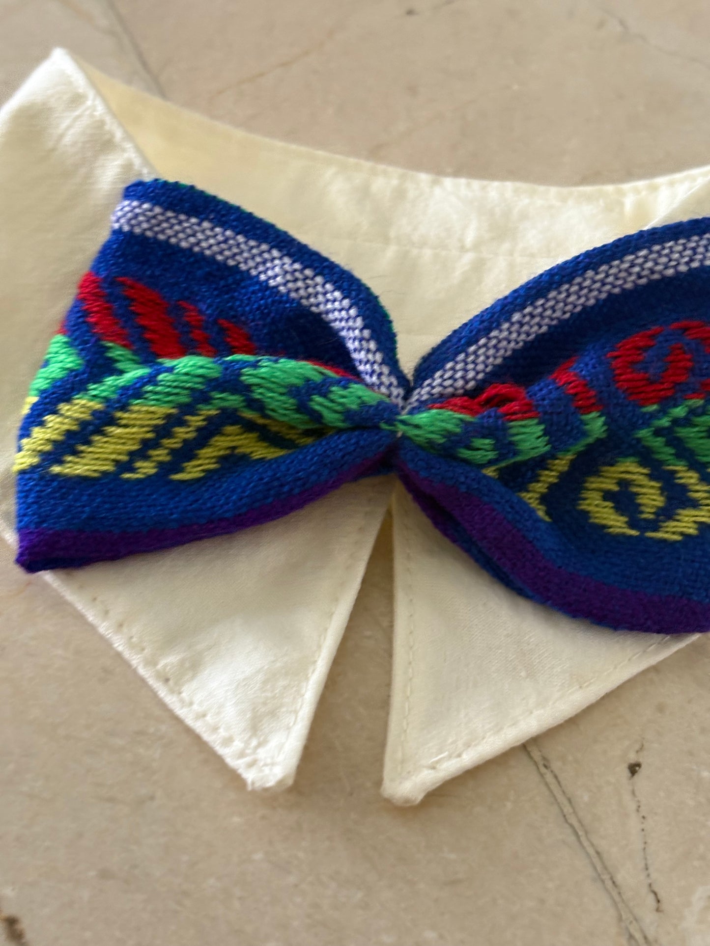 Shirt collar with bow tie
