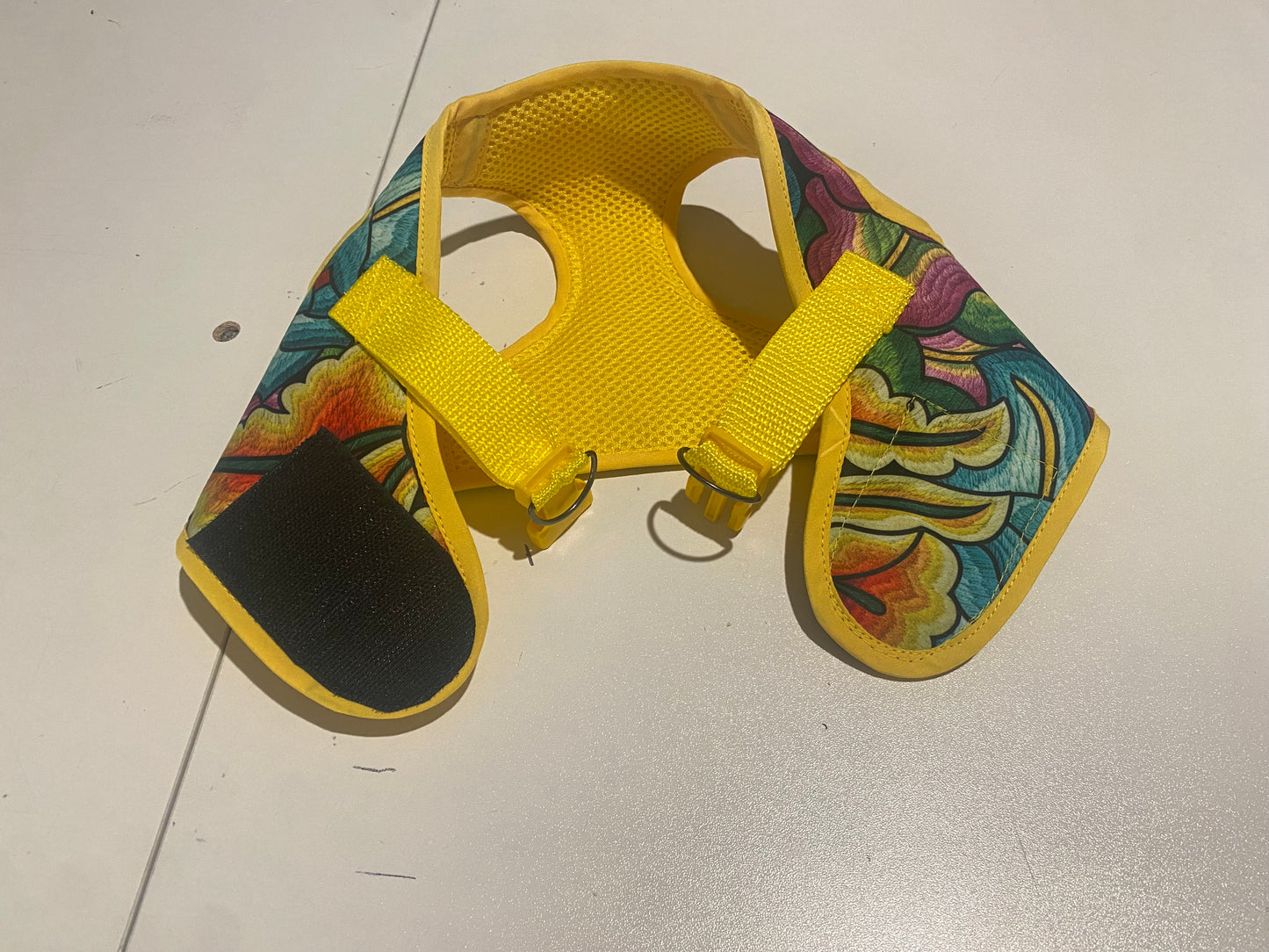 Step in harness yellow