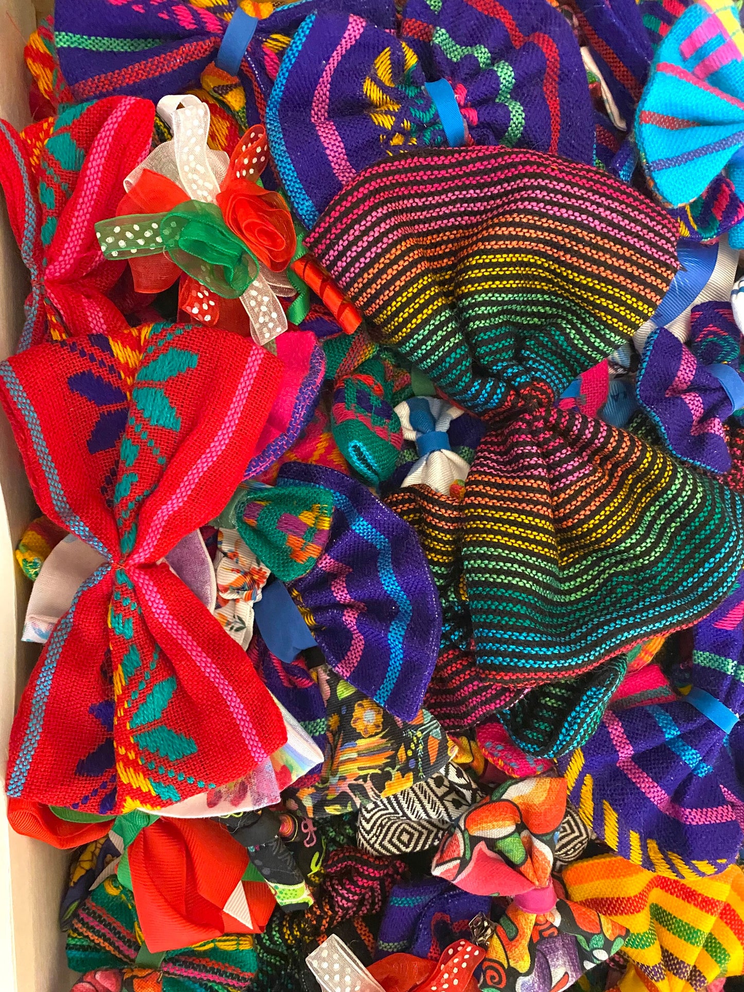 Mystery hair bow/bow tie 4pack