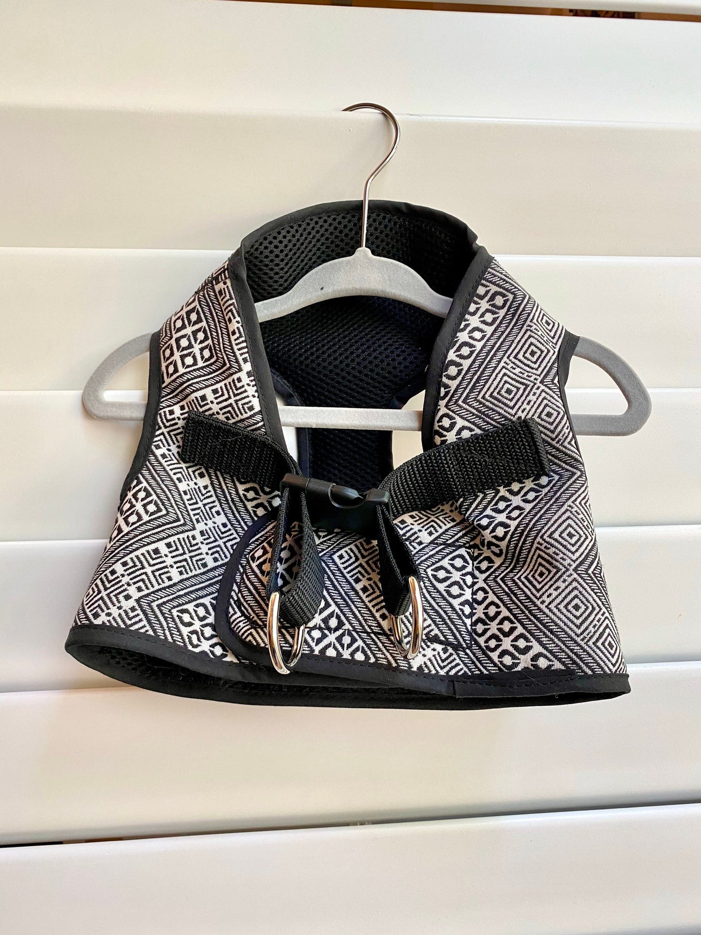 Black and white Step in harnesses