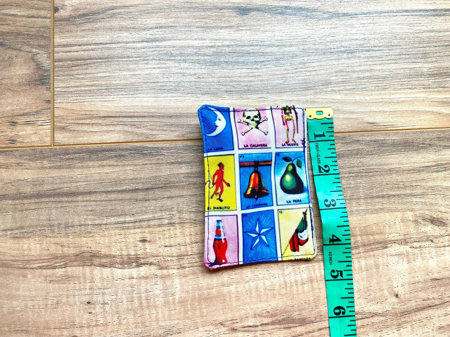 Lotería squeaky toy
