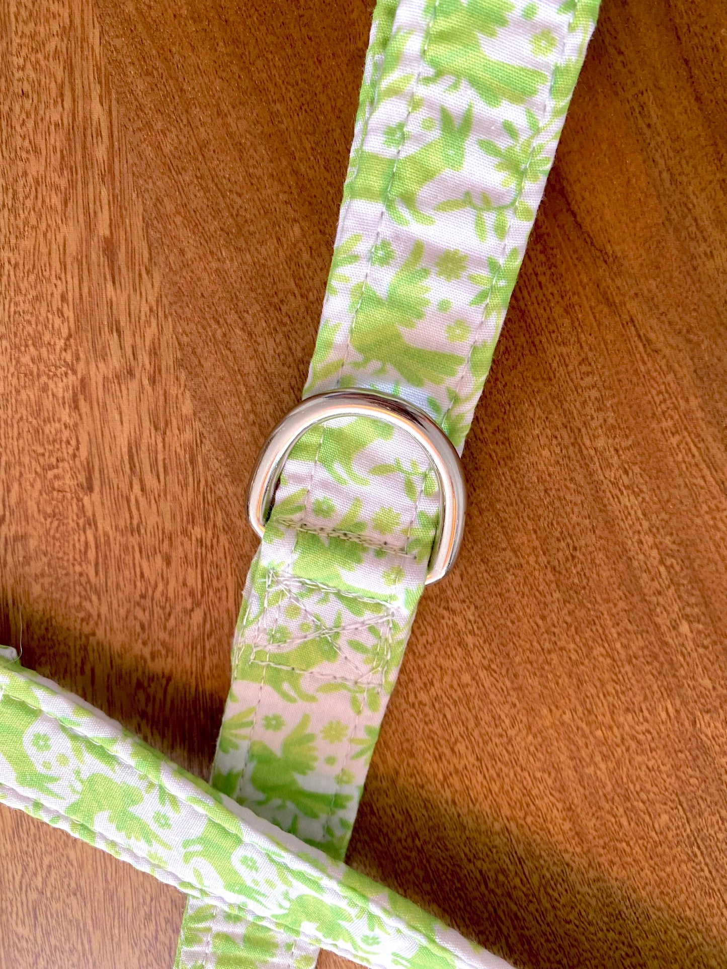 Green otomi leash