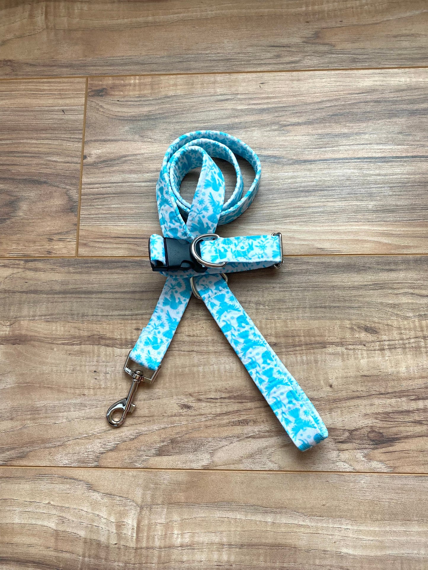 Blue otomi leash