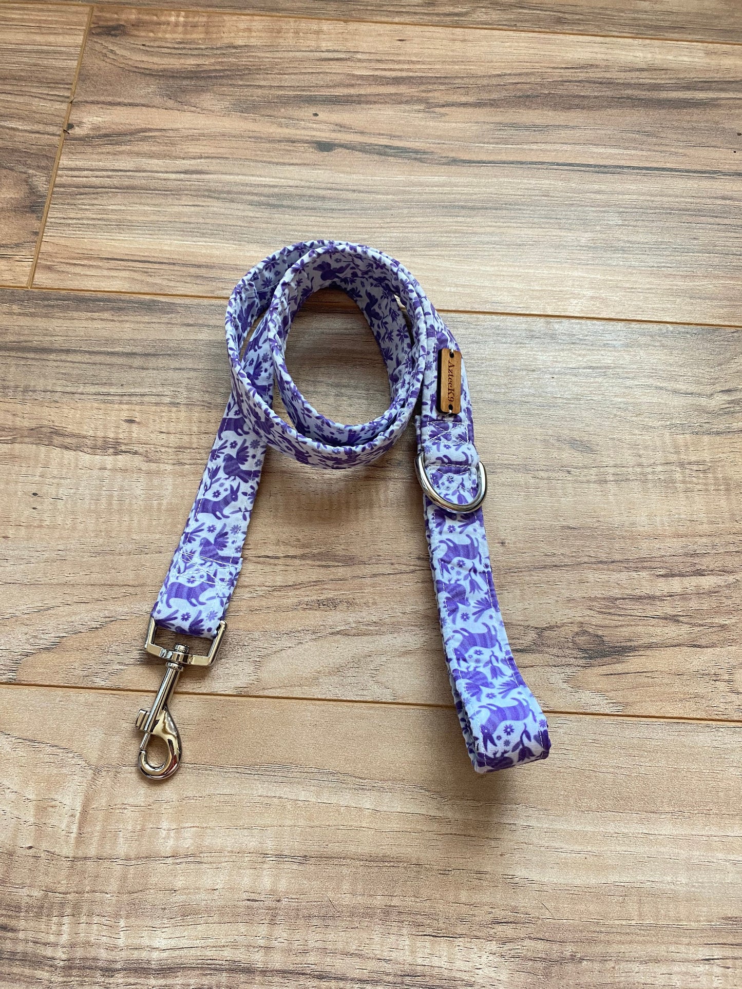 Purple otomi leash